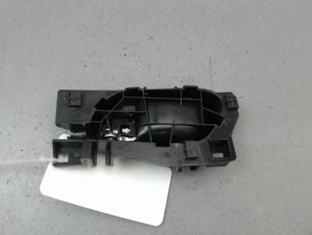POIGNEE INTERIEURE PORTE AVANT DROIT PEUGEOT 208
