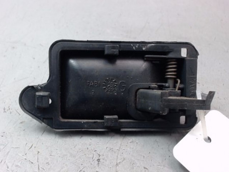 POIGNEE INTERIEURE PORTE ARRIERE GAUCHE PEUGEOT 106 Phase 2 1996-2003