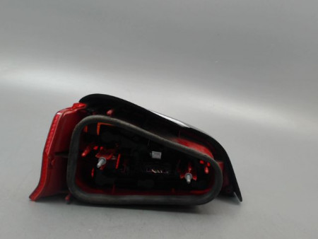 FEU ARRIERE DROIT PEUGEOT 106 Phase 2 1996-2003