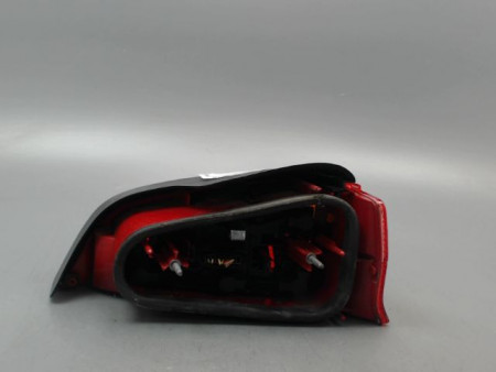 FEU ARRIERE GAUCHE  PEUGEOT 106 Phase 2 1996-2003