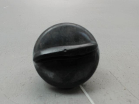 BOUCHON RESERVOIR A CARBURANT PEUGEOT 406 BERL. Phase 2 1999-2004