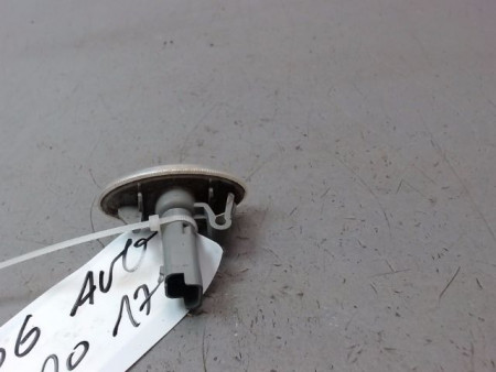 REPETITEUR AILE GAUCHE PEUGEOT 206 1998-2009