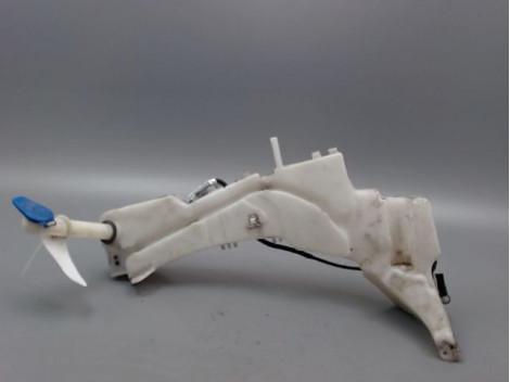 RESERVOIR LAVE-GLACE AVANT FORD KUGA BREAK I 2008-2012