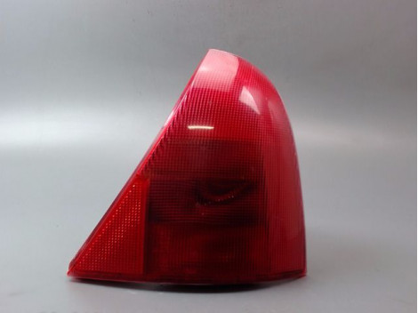 FEU ARRIERE DROIT RENAULT CLIO II Phase 1 1998-2001