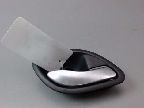POIGNEE INTERIEURE PORTE AVANT DROIT RENAULT LAGUNA II Phase 2 2005-2007