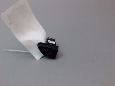 BOUTON DE WARNING DACIA DUSTER BREAK Phase 2 2013-...