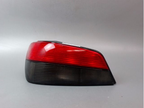 FEU ARRIERE GAUCHE  PEUGEOT 306 Phase 1 1993-1997