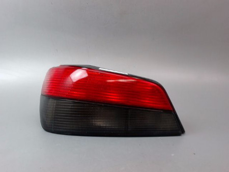 FEU ARRIERE GAUCHE  PEUGEOT 306 Phase 1 1993-1997