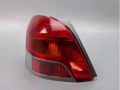 FEU ARRIERE GAUCHE  TOYOTA YARIS II Phase 2 2009-2011