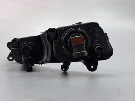 PHARE ANTIBROUILLARD AVANT DROIT VOLKSWAGEN PASSAT BERL. VI (36) 2010-...