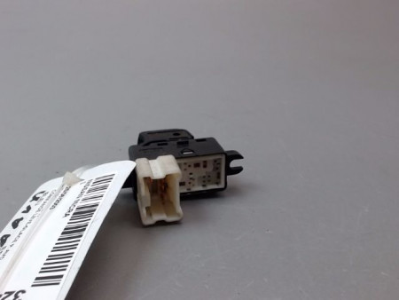 COMMANDE LEVE-GLACE PORTE AVD NISSAN MICRA III Phase 1 2003-2005