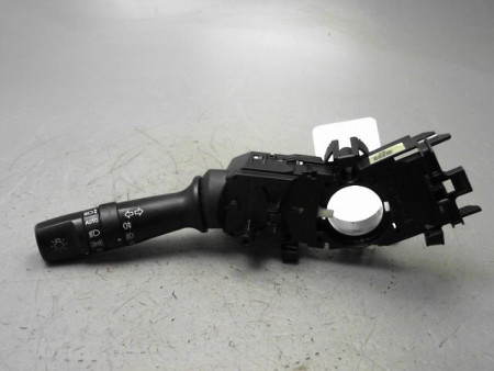 COMMANDE ECLAIRAGE KIA RIO II Phase 1 2005-2009