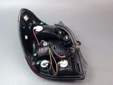 FEU ARRIERE DROIT PEUGEOT 108
