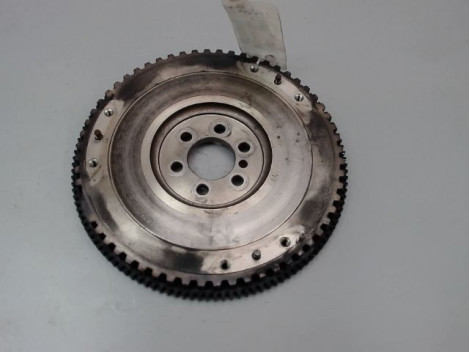 VOLANT MOTEUR PEUGEOT 206 + 2009-2013 1.4 i