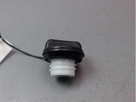BOUCHON RESERVOIR A CARBURANT RENAULT KADJAR BREAK 2015-...