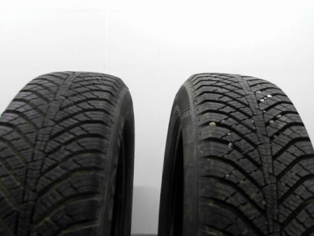 Paire de pneus KUMHO SOLUS HA31 175 65 14 82 T